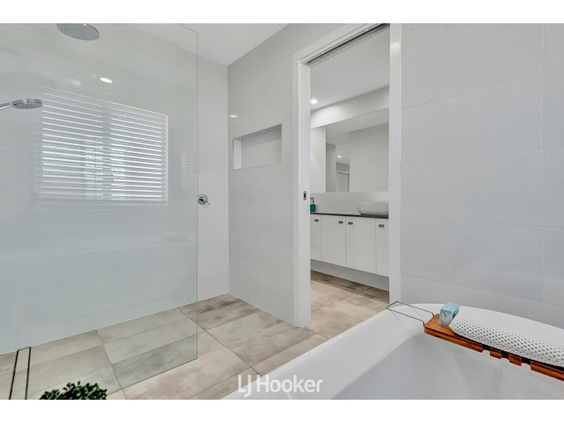 22 Avalon Avenue, Wollongbar NSW 2477