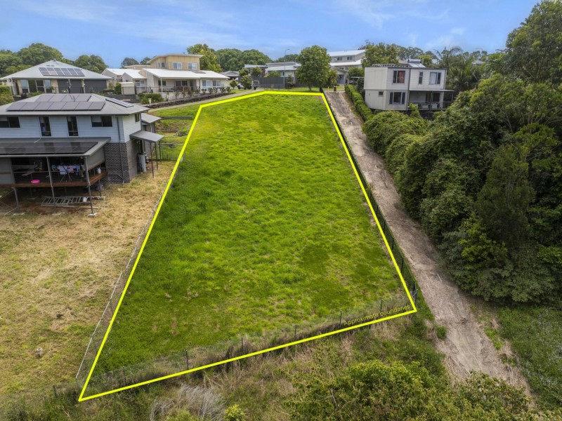 8 Callicoma Court, Wollongbar NSW 2477