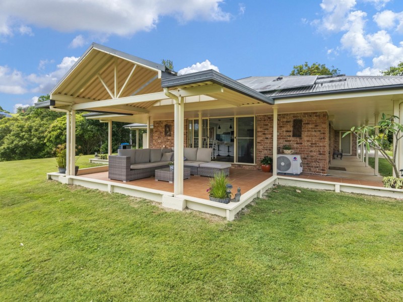 10 Carabeen Place, Mcleans Ridges NSW 2480