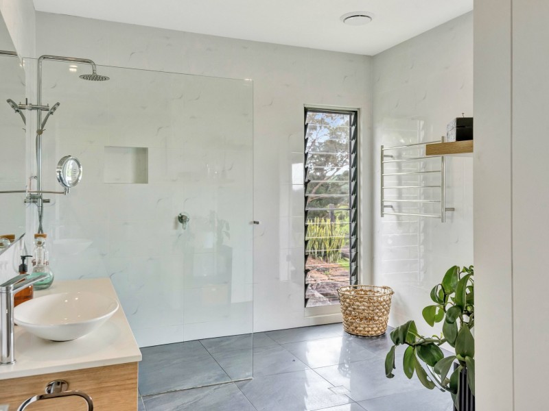 219 Henson Road, Wyrallah NSW 2480