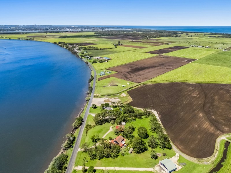 858 River Drive, Empire Vale NSW 2478