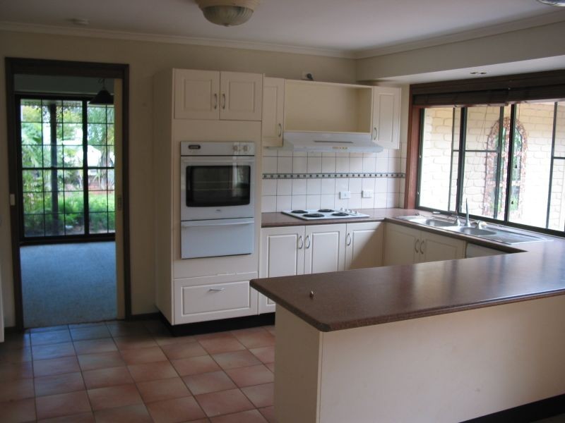 2 Mimosa Court, Wollongbar NSW 2477