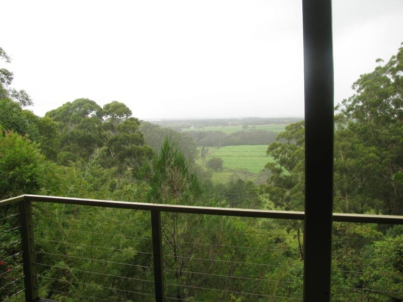 18 Towalbyn Place, Uralba NSW 2477