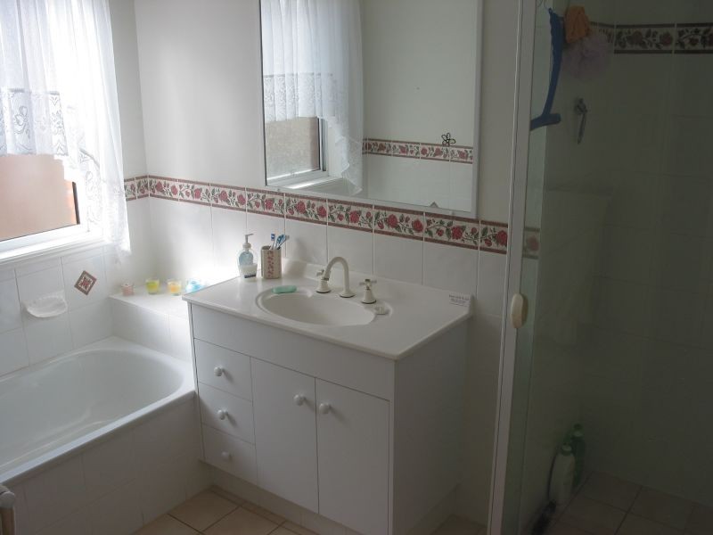 1 Hellyar Drive, Wollongbar NSW 2477