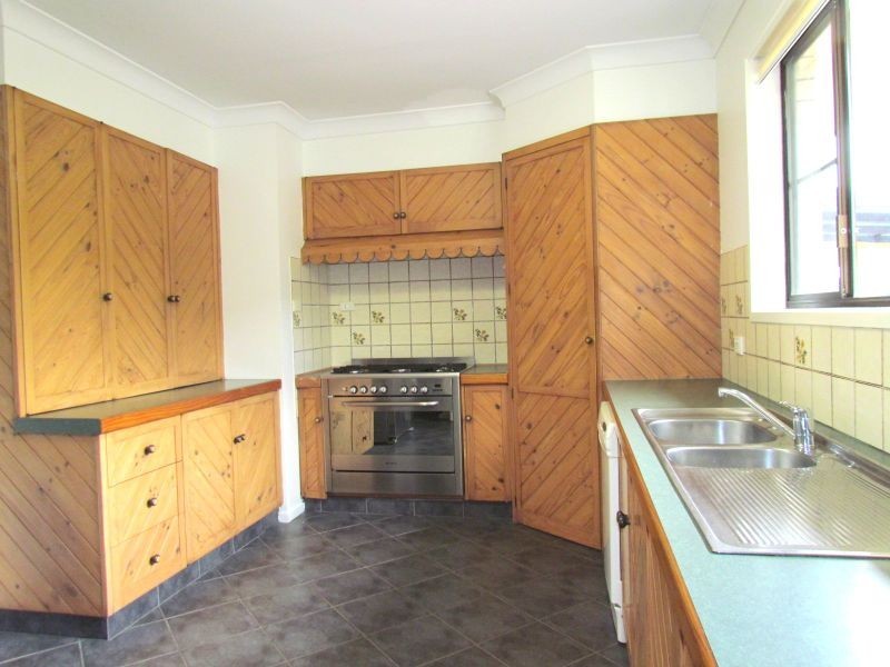 18 Kaanapahali Avenue, Richmond Hill NSW 2480