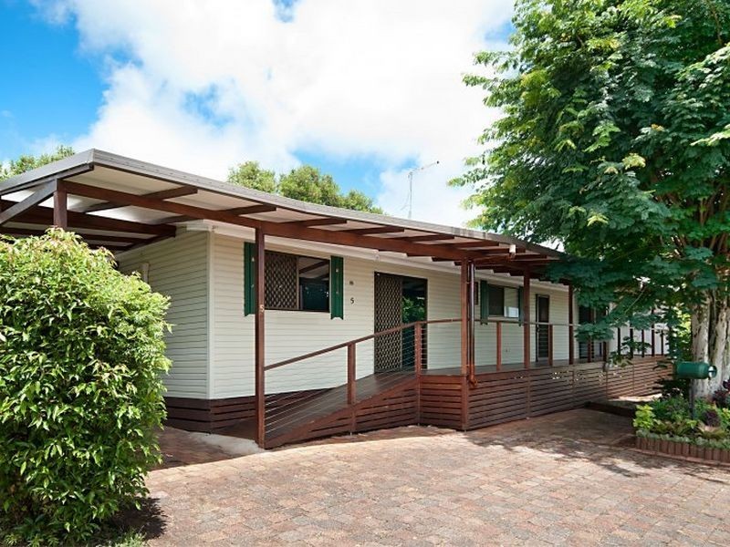 5 Cypress Gardens, Alstonville NSW 2477