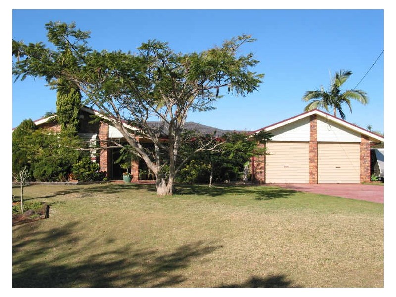 4 Suncrest Avenue, Alstonville NSW 2477