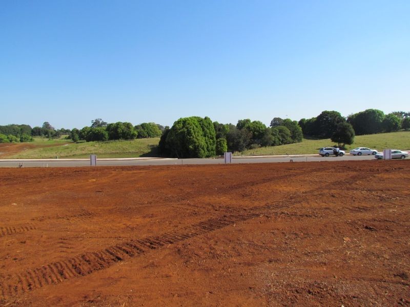 2/ Plateau Drive, Wollongbar NSW 2477