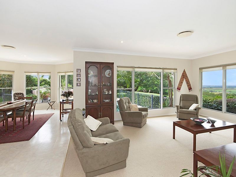 27 Towalbyn Place, Alstonville NSW 2477