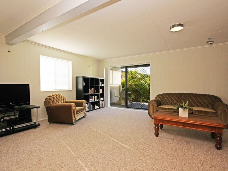 24 Francis Avenue, Wollongbar NSW 2477