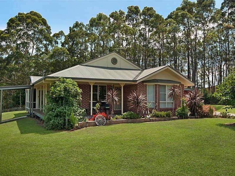 16 Davey Road, Uralba NSW 2477