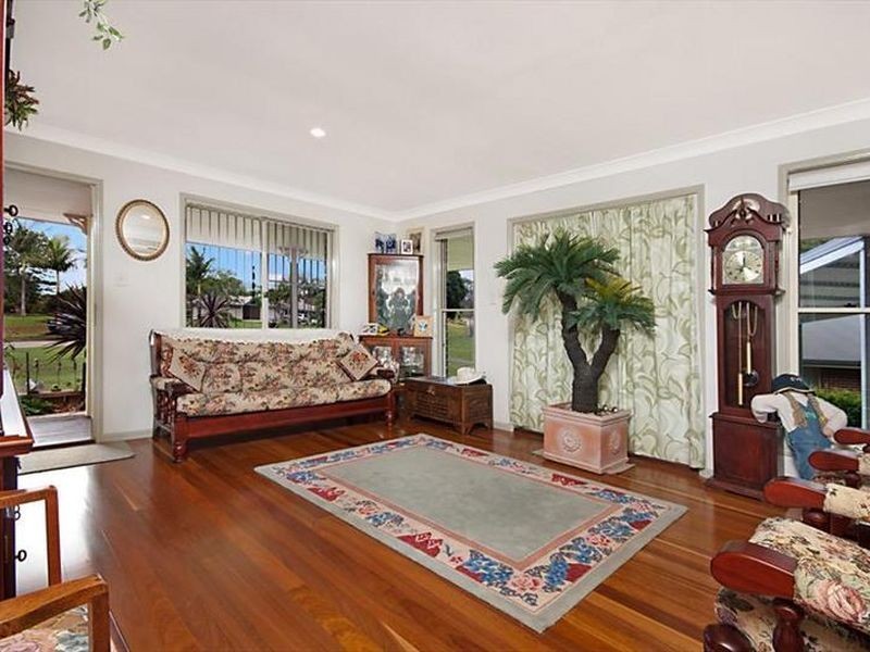 16 Davey Road, Uralba NSW 2477