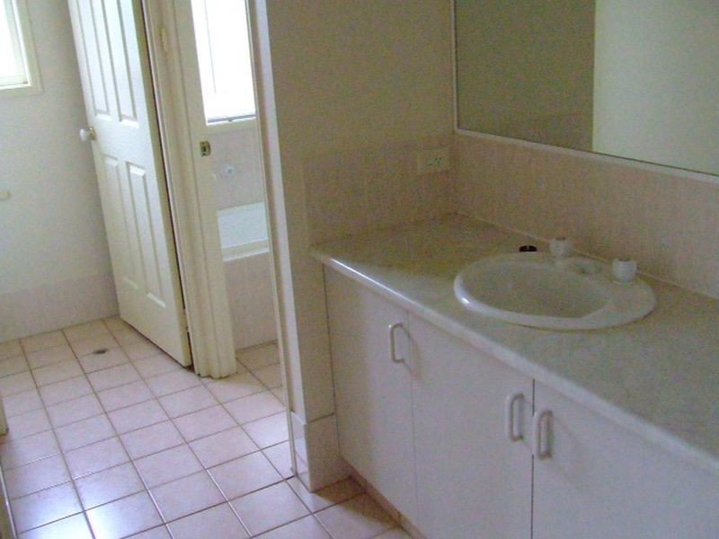 Unit 3/56B Cerreto Circuit, Wollongbar NSW 2477