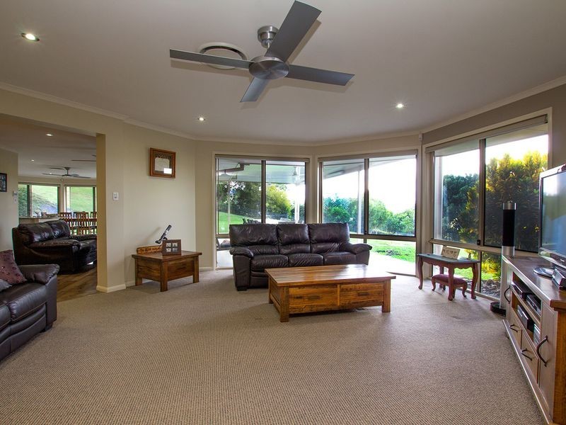 48 Whispering Valley Drive, Richmond Hill NSW 2480