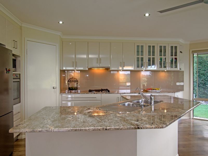 48 Whispering Valley Drive, Richmond Hill NSW 2480