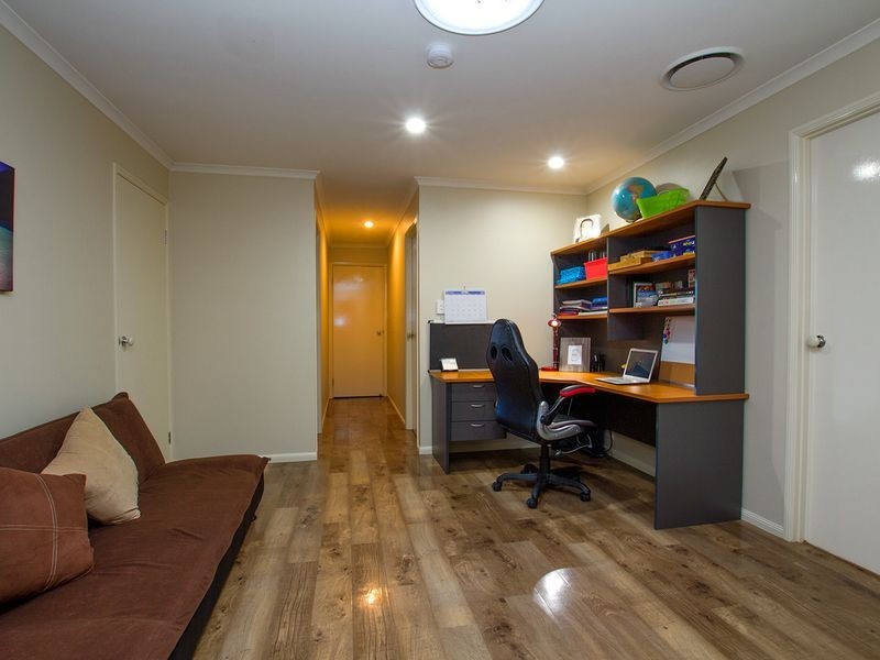 48 Whispering Valley Drive, Richmond Hill NSW 2480