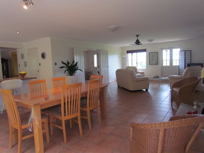 40 Whispering Valley Drive, Richmond Hill NSW 2480