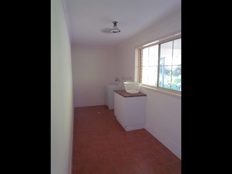 40 Whispering Valley Drive, Richmond Hill NSW 2480