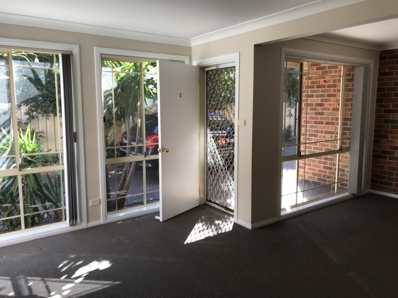 2/44 Bateman Avenue, Albion Park Rail NSW 2527