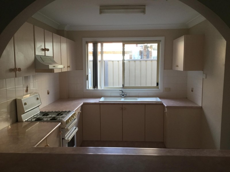 2/44 Bateman Avenue, Albion Park Rail NSW 2527