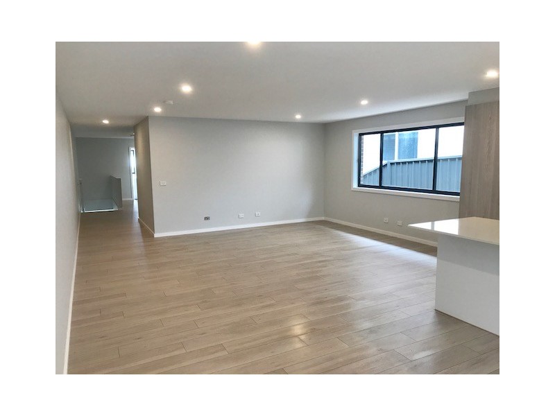 6a Headwater Place, Albion Park NSW 2527