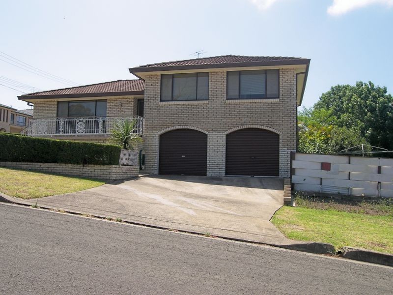 2 Fitzroy Place, Barrack Heights NSW 2528