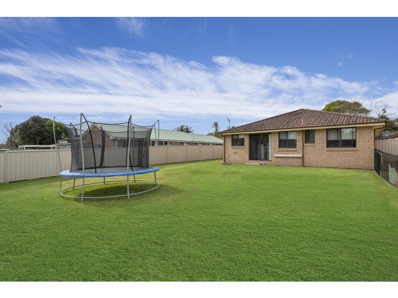 13 Burdekin Drive, Albion Park NSW 2527