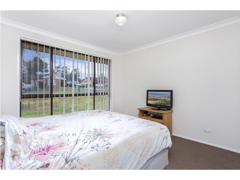13 Burdekin Drive, Albion Park NSW 2527