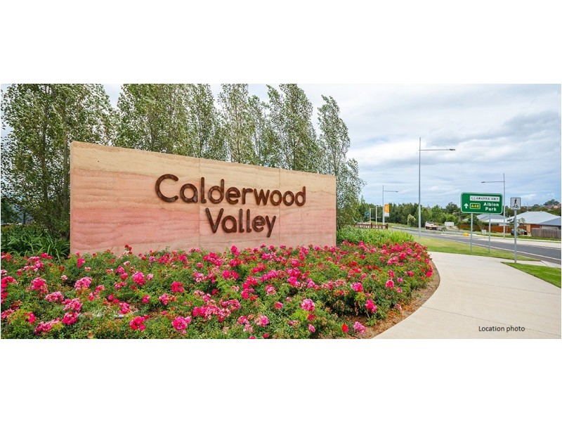 4 Meander Drive, Calderwood NSW 2527