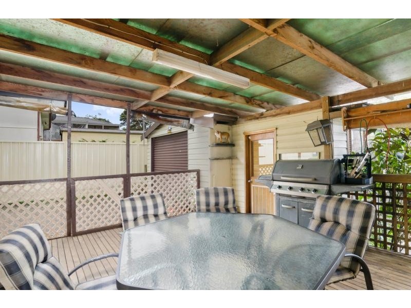 15 Martin Street, Warilla NSW 2528