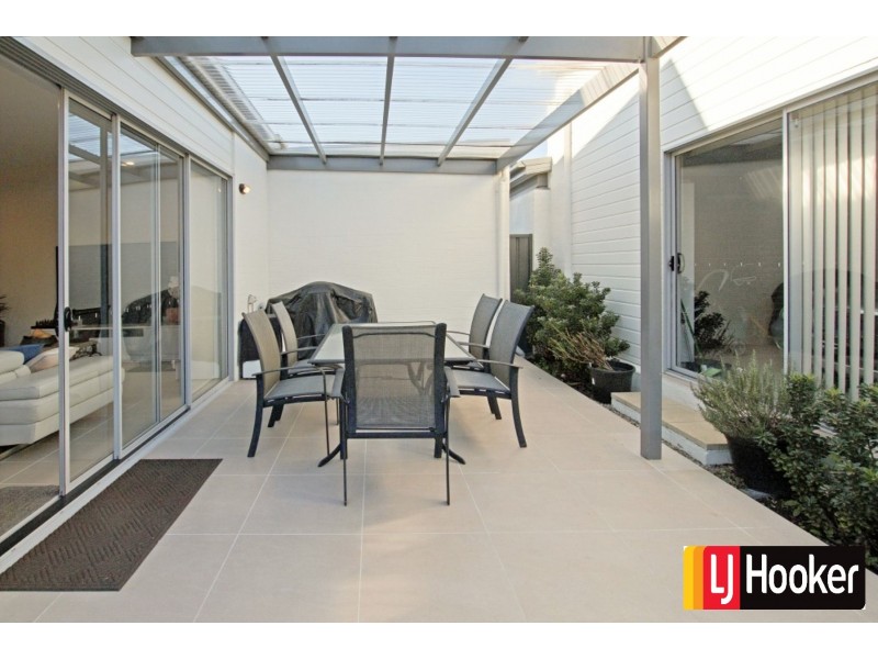 50 Cove Boulevard, Shell Cove NSW 2529