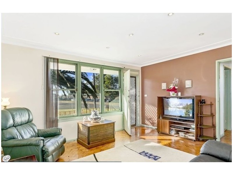 1 Hill St, Warilla NSW 2528