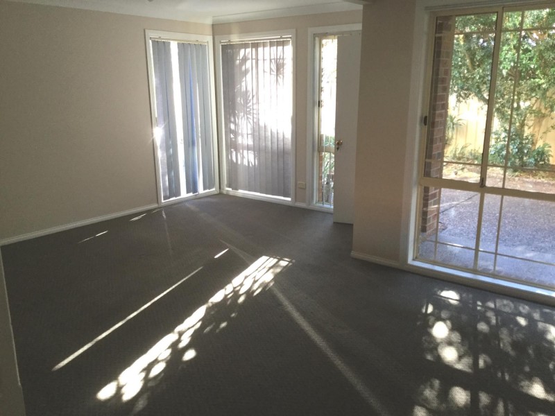 2/44 Bateman Avenue, Albion Park Rail NSW 2527