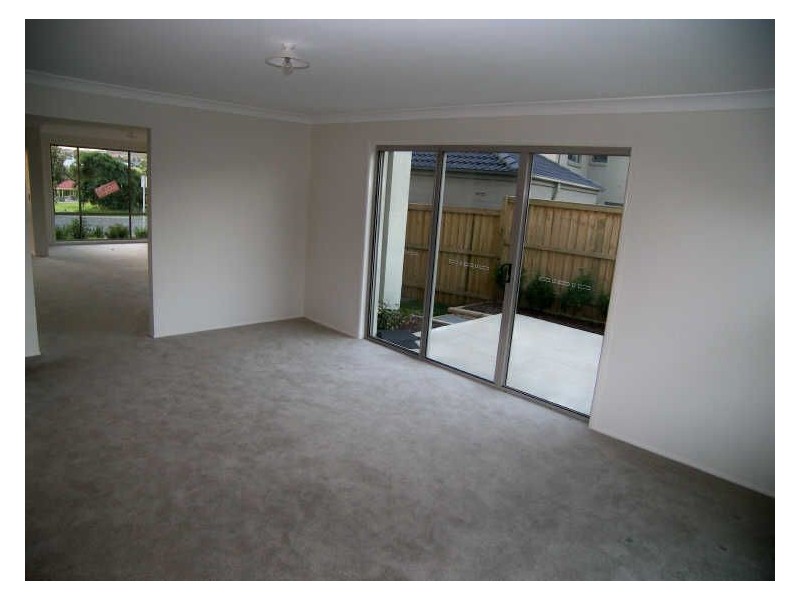 35 Munmorah Circuit, Flinders NSW 2529