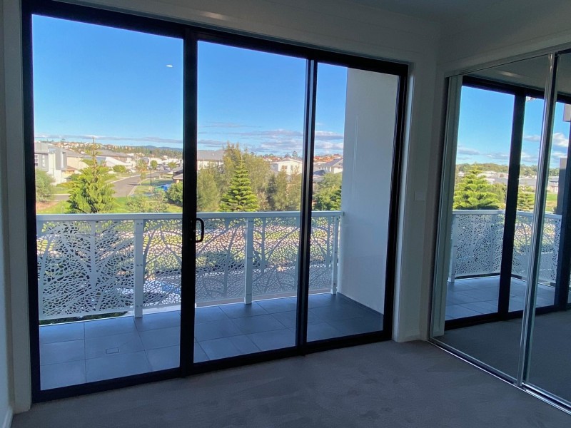 81 Harbour Boulevarde, Shell Cove NSW 2529
