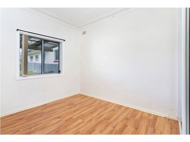 240 Princes Highway, Albion Park Rail NSW 2527