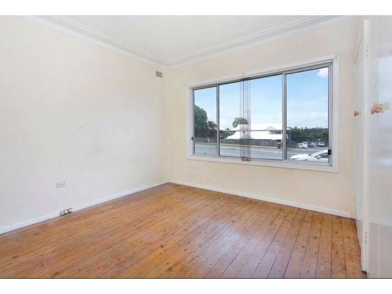 240 Princes Highway, Albion Park Rail NSW 2527