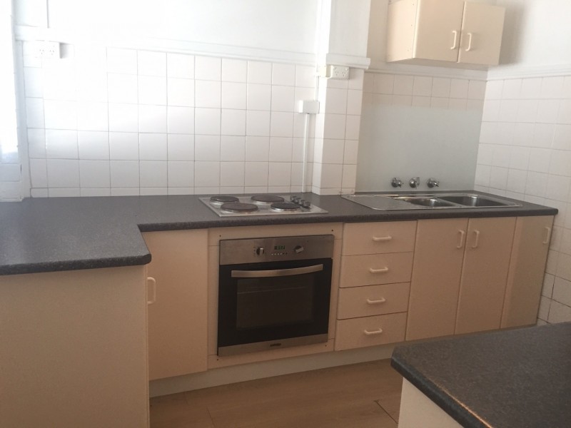 8b Terry Avenue, Warilla NSW 2528