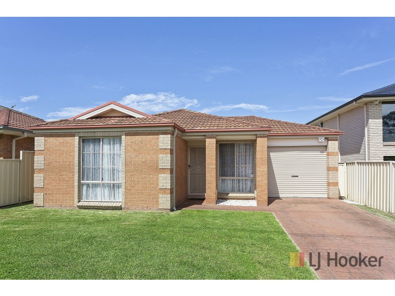 9 Selwyn Grove, Horsley NSW 2530