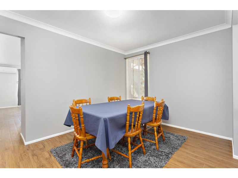 9 Selwyn Grove, Horsley NSW 2530