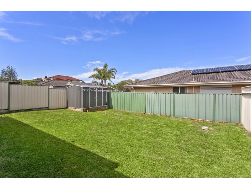 9 Selwyn Grove, Horsley NSW 2530