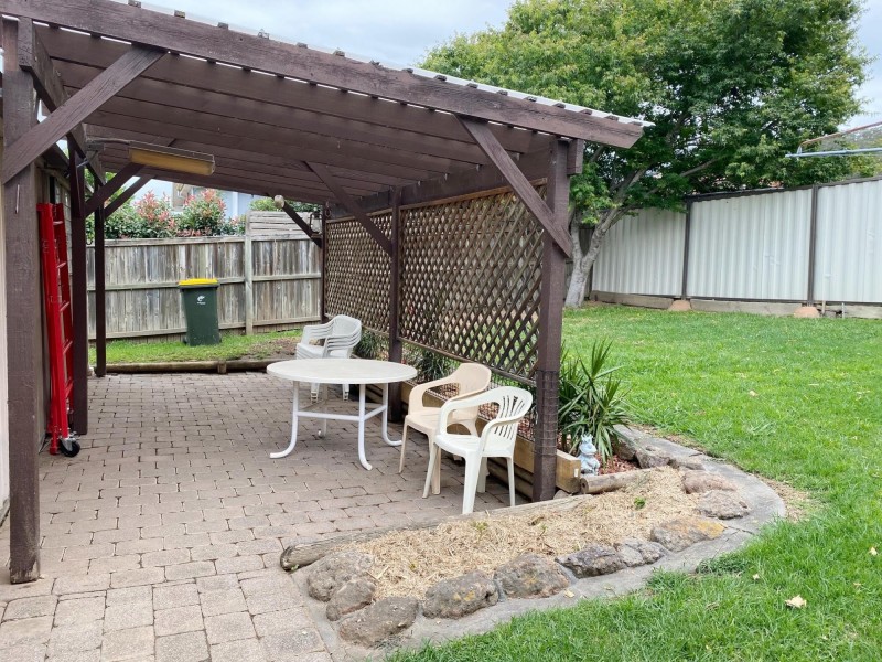 15 Tallowood St, Albion Park NSW 2527