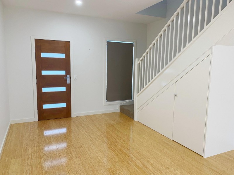 1/15 Reynolds Lane, Oak Flats NSW 2529