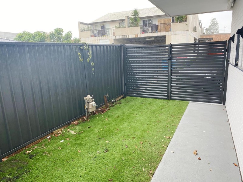 1/15 Reynolds Lane, Oak Flats NSW 2529