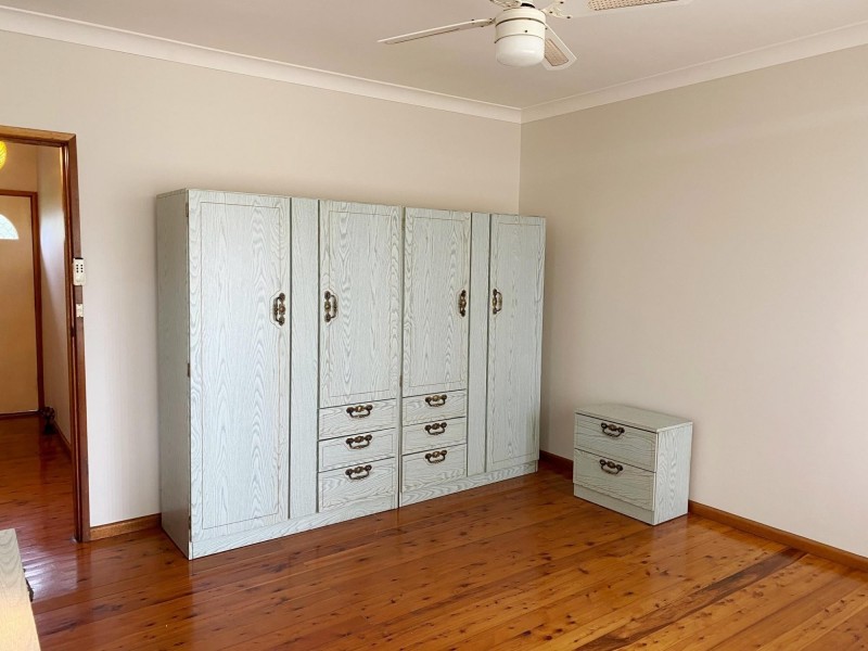 14 Jane Ave, Warrawong NSW 2502