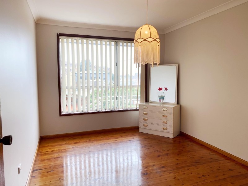 14 Jane Ave, Warrawong NSW 2502
