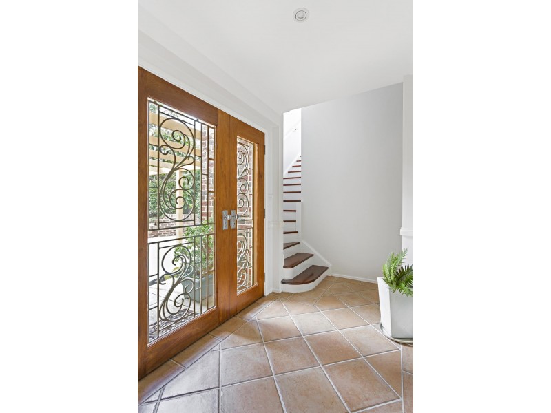 6 Hawkesbury Place, Albion Park NSW 2527