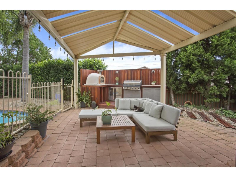 6 Hawkesbury Place, Albion Park NSW 2527