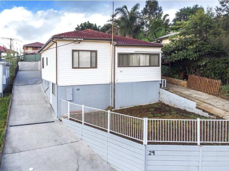 29 Jarvie Road, Cringila NSW 2502