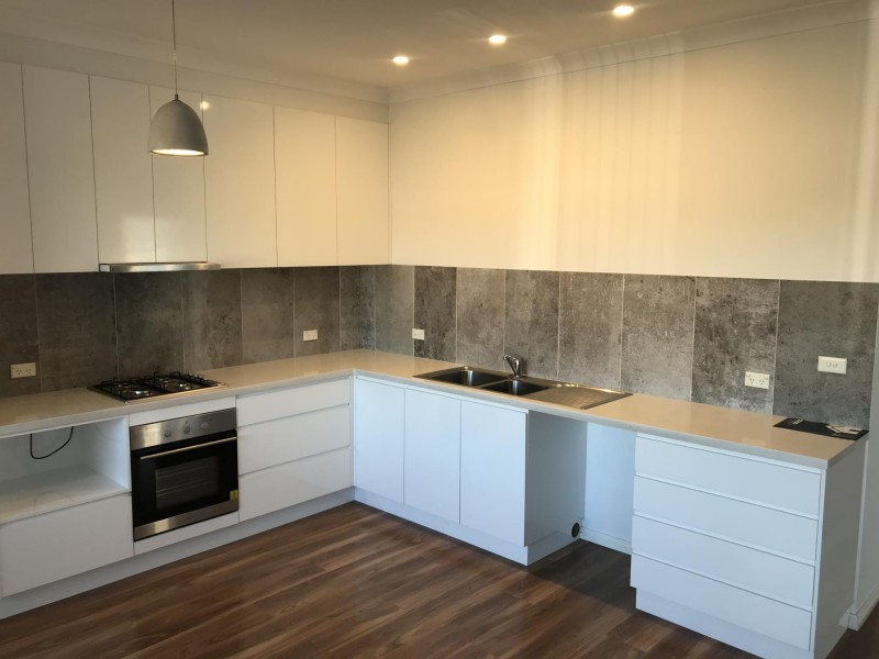 8a Terry Ave, Warilla NSW 2528